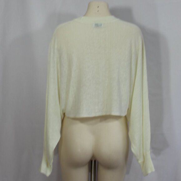 Aritzia Wilfred Free long sleeve round neck ivory color sweater size Small - Picture 3 of 6